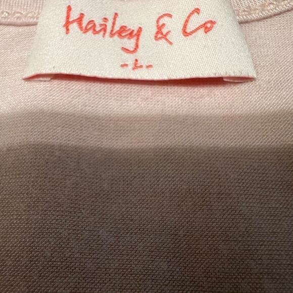 Hailey & Co knit v neck top ivory with floral inset bell sleeves Sz L - Picture 8 of 8